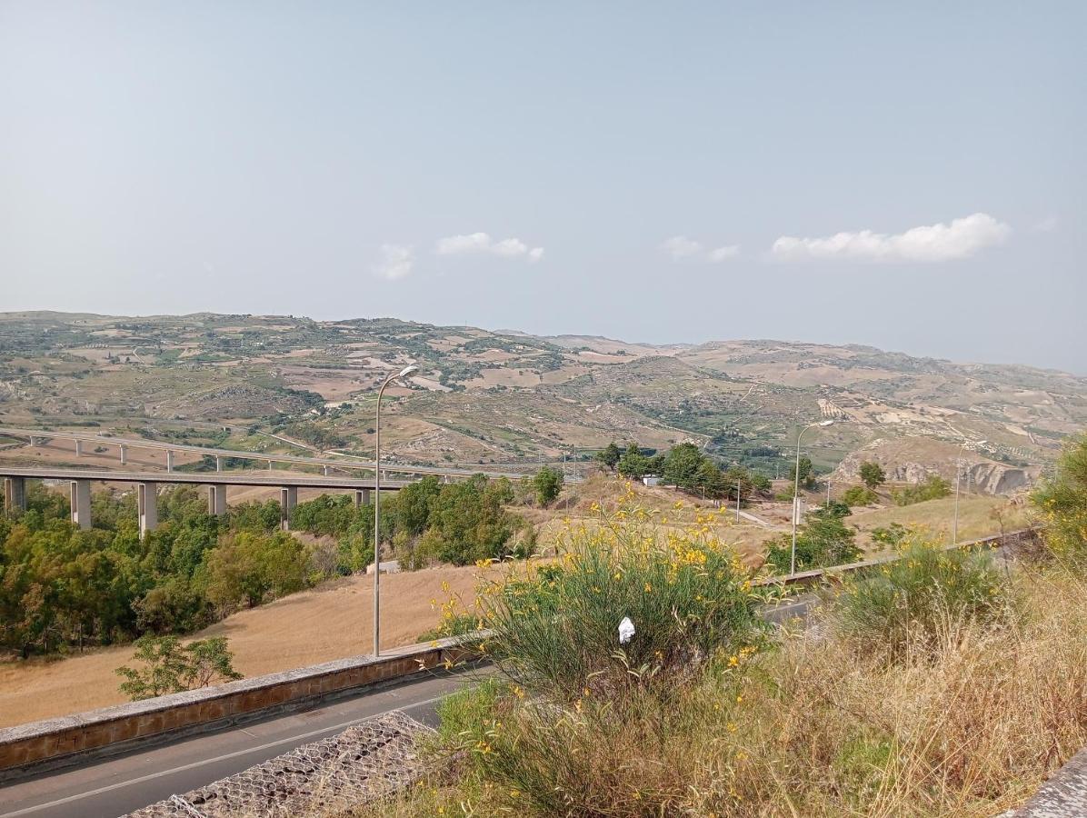 Santiago Rooms Caltagirone Esterno foto